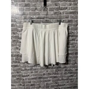 Lululemon white COURT RIVAL HR SKIRT
